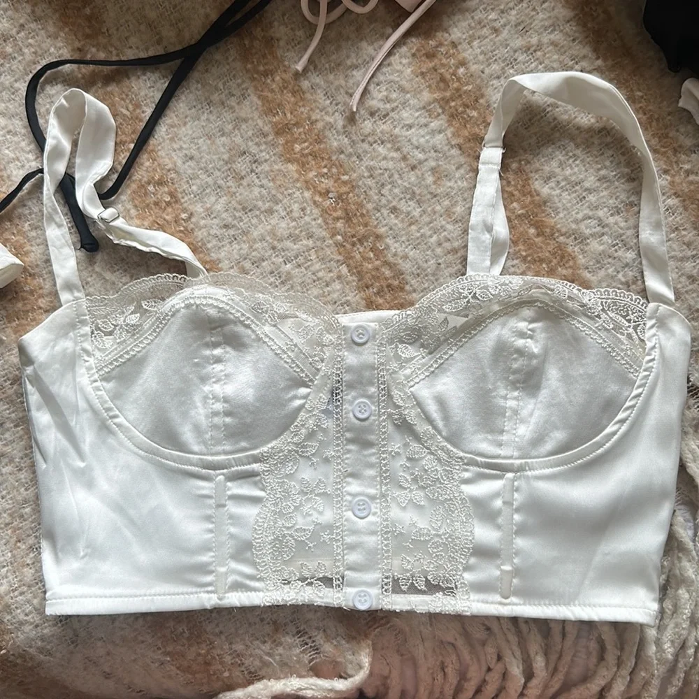 Princess Polly Leonarda Corset White Satin Top Sz 6 - Picture 8 of 8